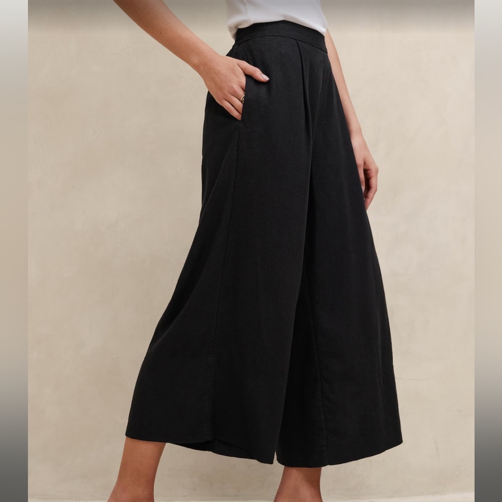 Banana Republic linen-blend cropped wide leg pants